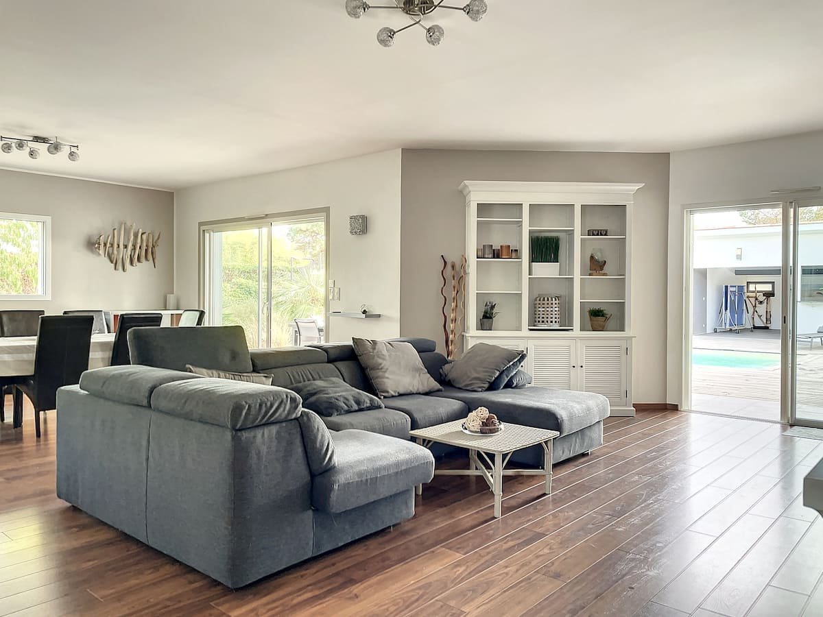 Photo 2 de L’Escale Loubésienne : Votre Refuge Estival aux Portes de Bordeaux 🌿